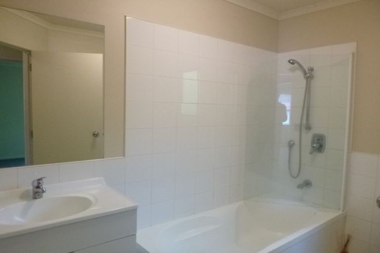 Photo of property in 22 Catrina Avenue, Birkenhead, Auckland, 0626