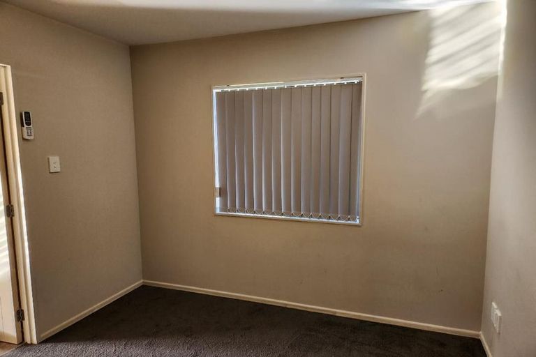 Photo of property in 12 Cheviot Street, Mangere East, Auckland, 2024