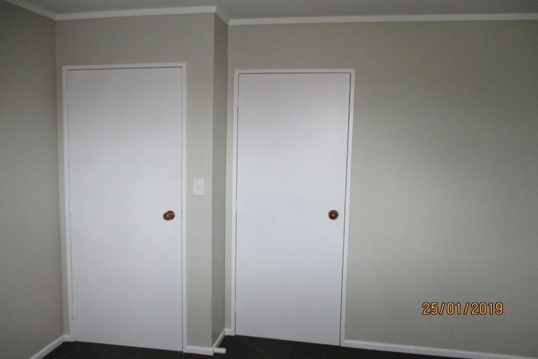 Photo of property in 2/76 Trafalgar Street, Waterloo, Lower Hutt, 5011