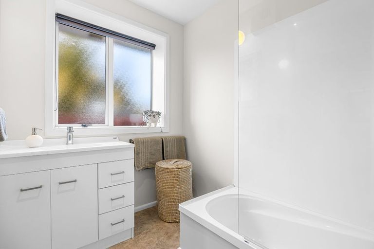 Photo of property in 239a Lake Terrace Road, Shirley, Christchurch, 8061