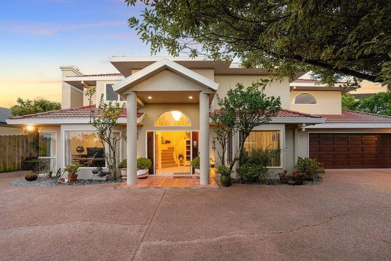 Photo of property in 25 Bronte Place, Somerville, Auckland, 2014