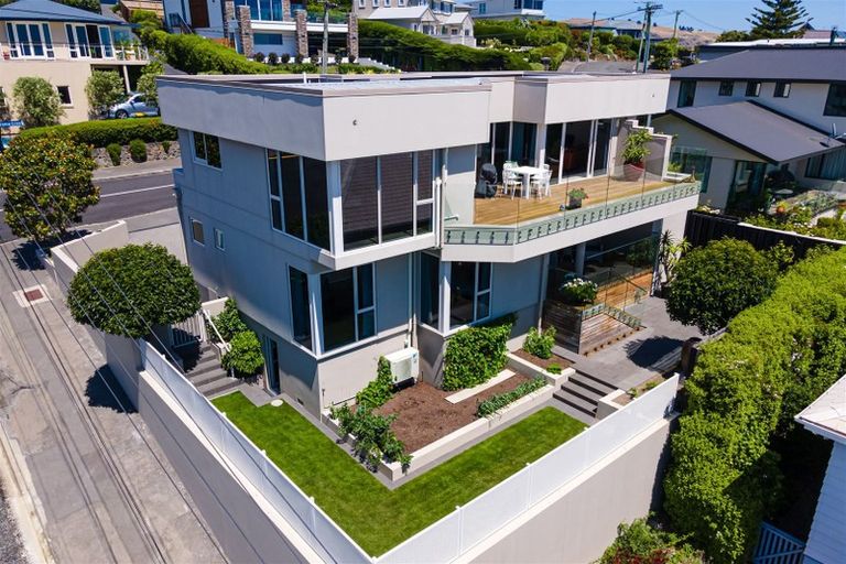 Photo of property in 45a Marama Crescent, Mount Pleasant, Christchurch, 8081