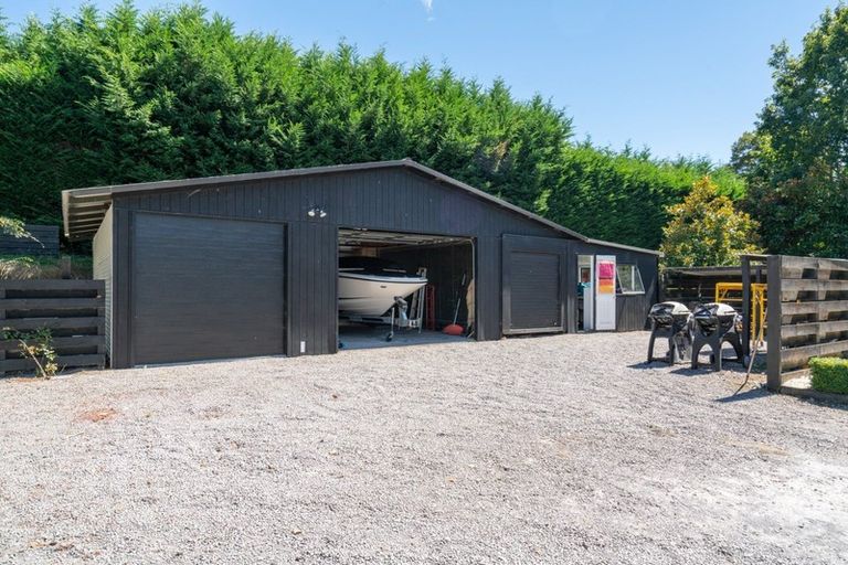 Photo of property in 344 Gillespie Place, Acacia Bay, Taupo, 3385