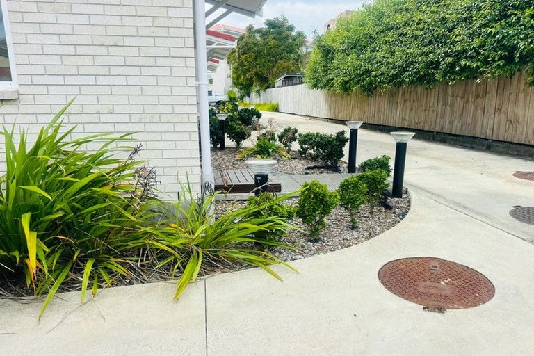 Photo of property in 33 Whautapu Court, Avondale, 1026