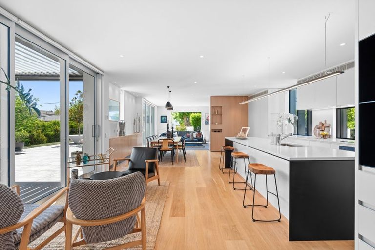 Photo of property in 57 Garden Road, Merivale, Christchurch, 8014