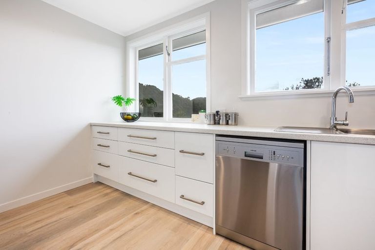 Photo of property in 1 Mahinawa Street, Takapuwahia, Porirua, 5022