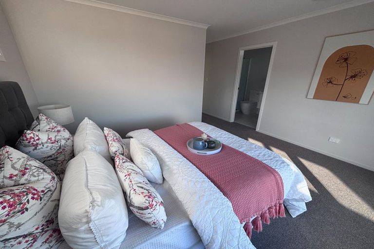 Photo of property in 60 Scenic Rise, Rototuna North, 3281