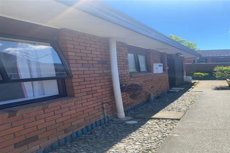 Photo of property in 2/37 Bauchop Road, Waterloo, Lower Hutt, 5011