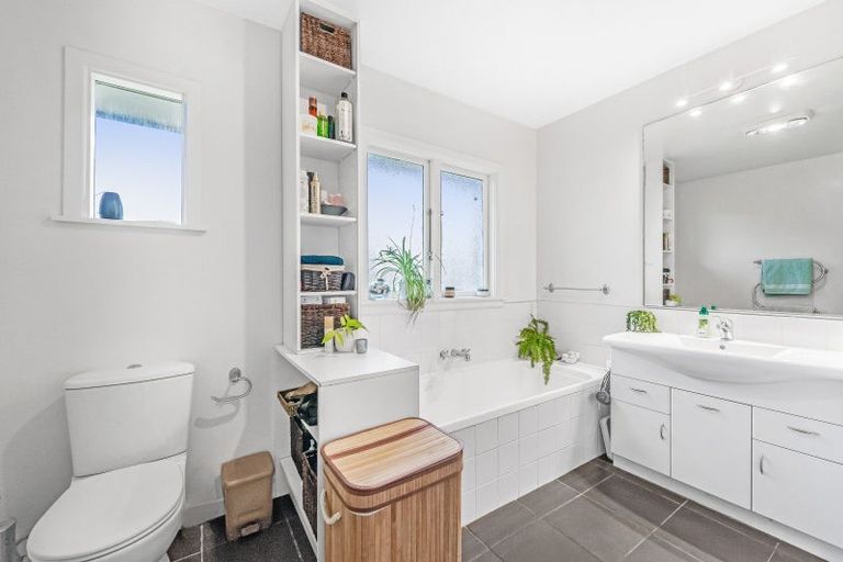 Photo of property in 11 Gordon Street, Southbridge, 7602