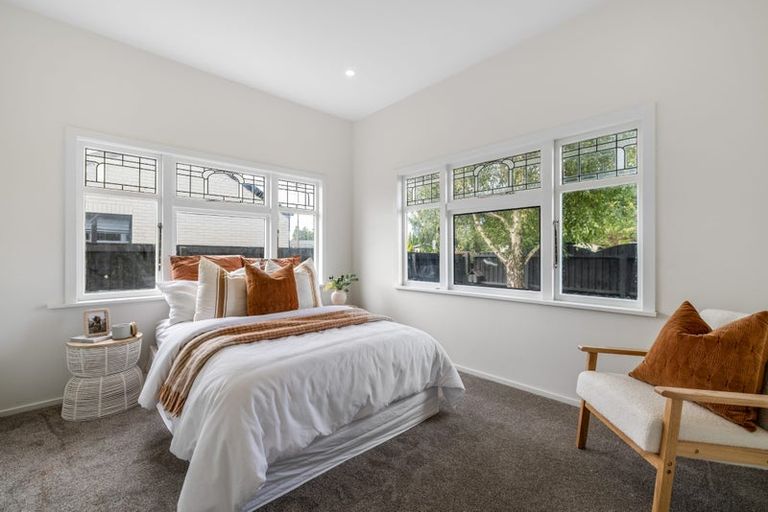 Photo of property in 1/207 Main North Road, Redwood, Christchurch, 8051