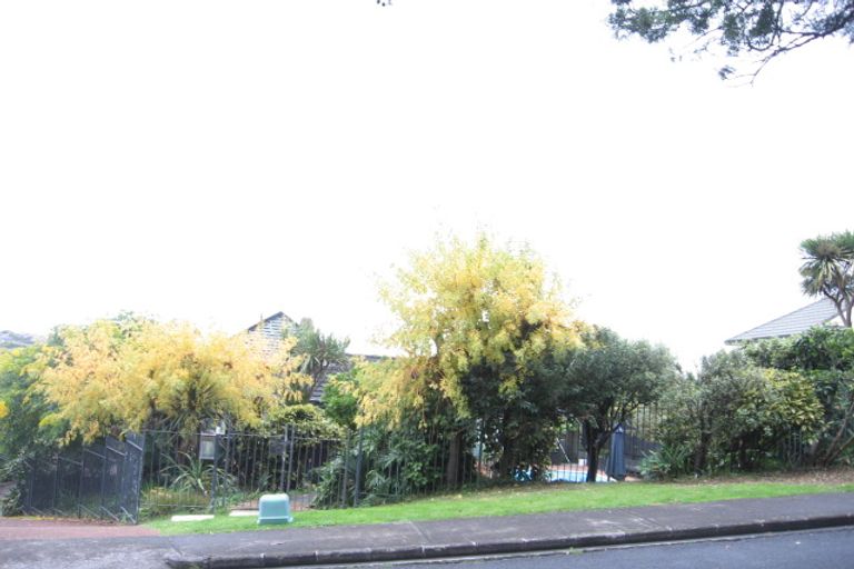Photo of property in 3 Page Point, Mellons Bay, Auckland, 2014