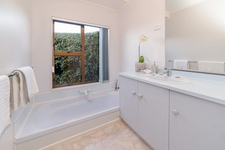 Photo of property in 48 Ashurst Avenue, Pukete, Hamilton, 3200