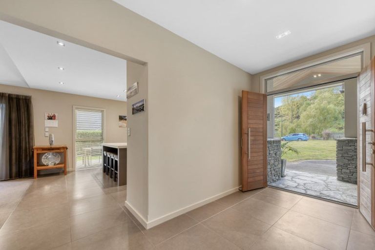 Photo of property in 27 Montebello Avenue, Stoke, Nelson, 7011