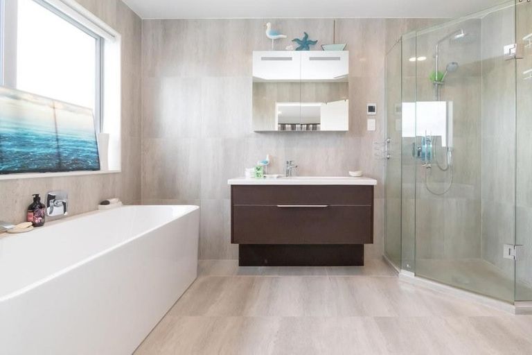 Photo of property in 62 Ormonde Drive, Silverdale, 0932