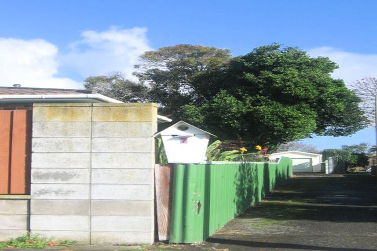 Photo of property in 7 Sutherland Crescent, Westbrook, Palmerston North, 4412