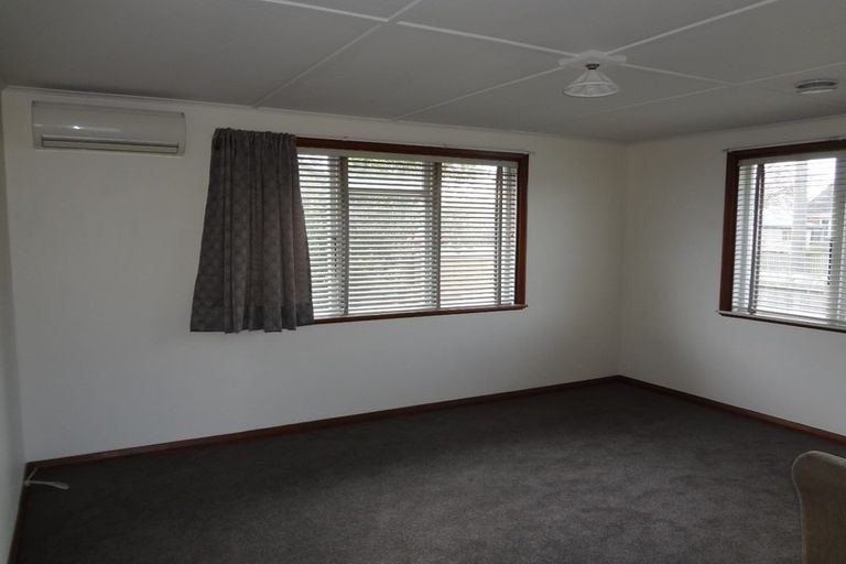 Photo of property in 67 Hoani Street, Northcote, Christchurch, 8052