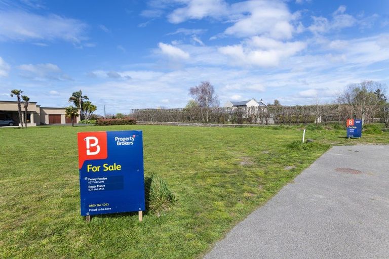 Photo of property in 10 Allan Avenue, Makauri, 4071
