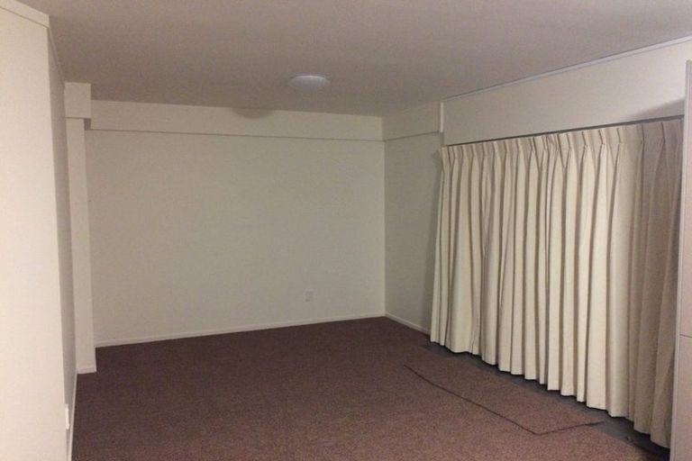 Photo of property in 86 Gosford Drive, Botany Downs, Auckland, 2010