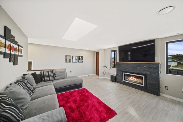 Photo of property in 147 Edgewater Drive, Pakuranga, Auckland, 2010