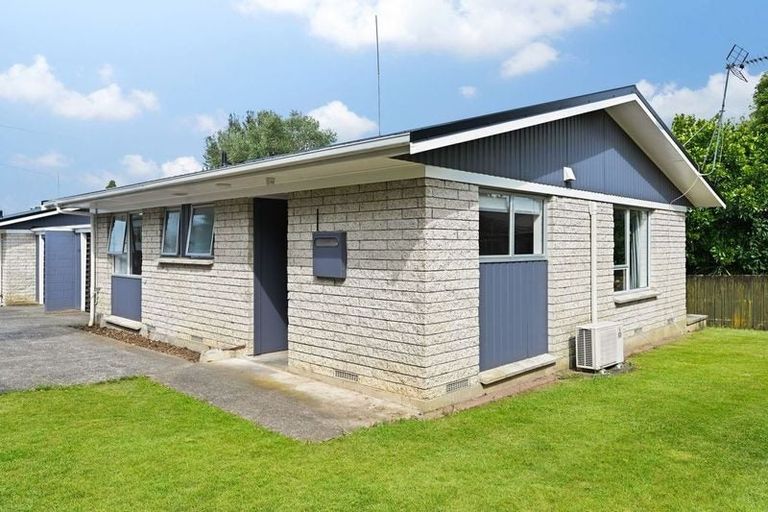 Photo of property in 108a&b Forest Lake Road, Forest Lake, Hamilton, 3200