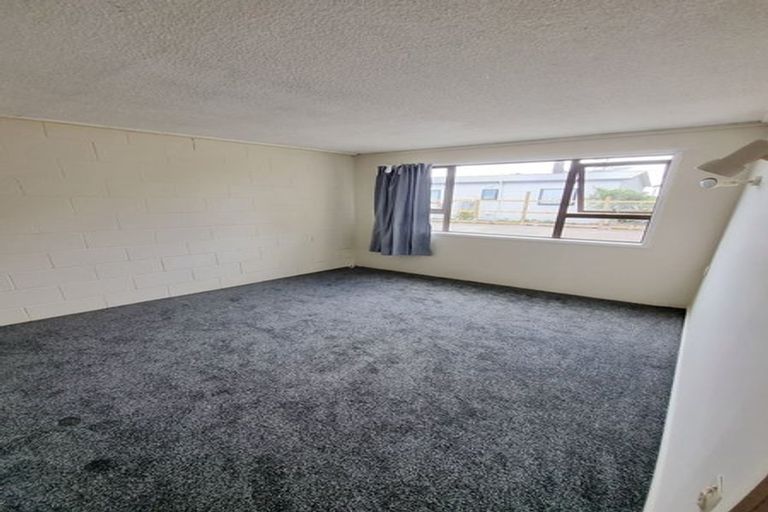 Photo of property in 3/4a Vine Street, Mangere East, Auckland, 2024