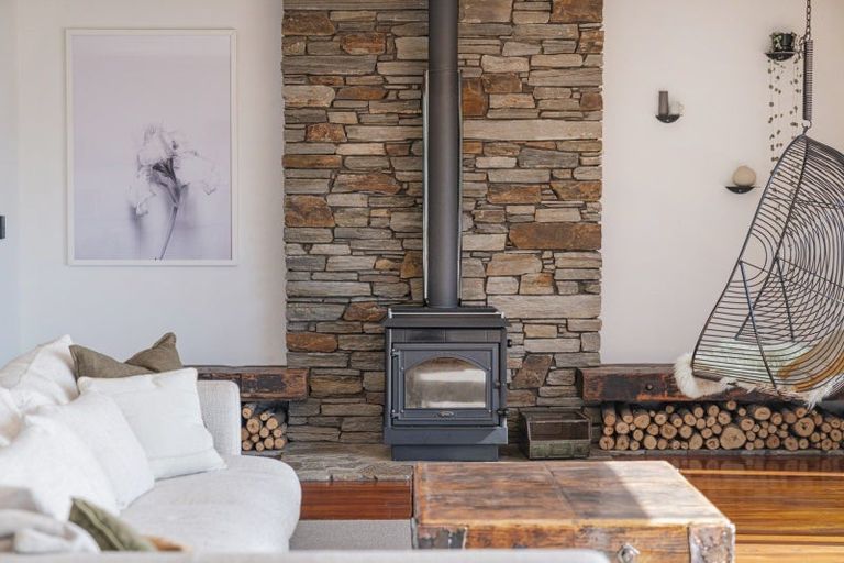 Photo of property in 68 Kanuka Rise, Albert Town, Wanaka, 9305