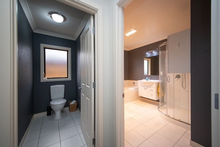 Photo of property in 46 Peter Hall Drive, Kelvin Grove, Palmerston North, 4414