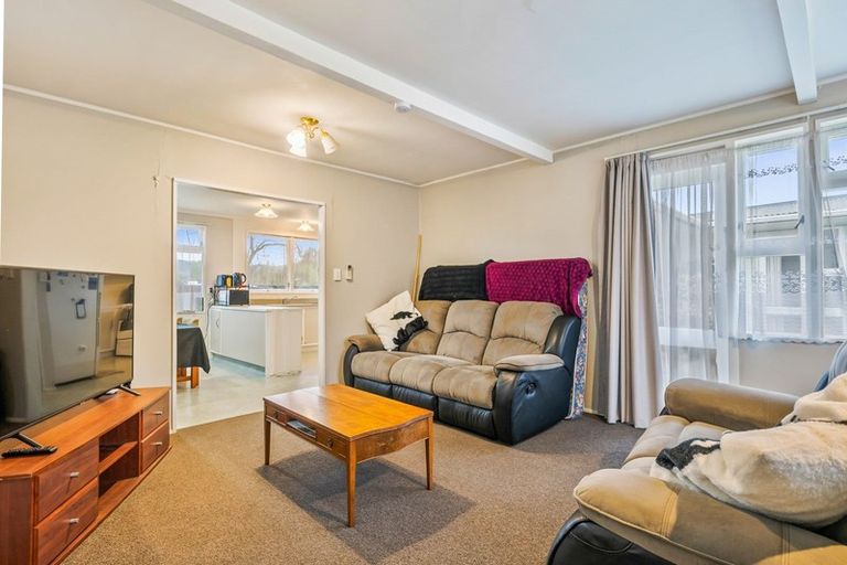 Photo of property in 38 Holdsworth Avenue, Trentham, Upper Hutt, 5018