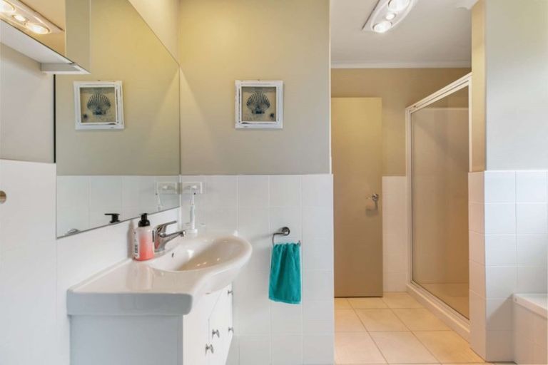 Photo of property in 2 Eagle Street, Welcome Bay, Tauranga, 3112