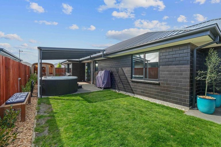 Photo of property in 9 Larissa Road, Halswell, Christchurch, 8025