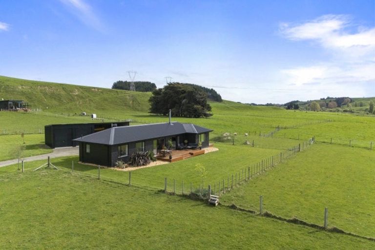 Photo of property in 336 Valley Road, Colyton, 4775