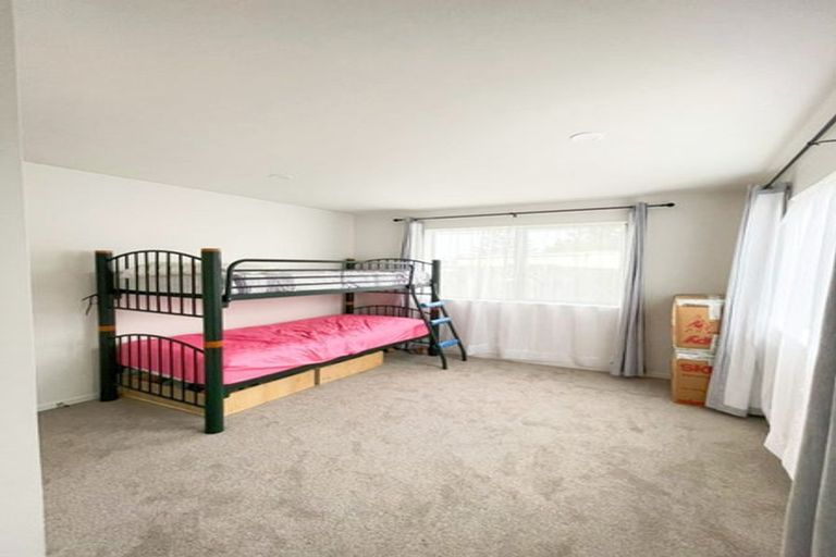 Photo of property in 52 Landon Avenue, Mangere East, Auckland, 2024