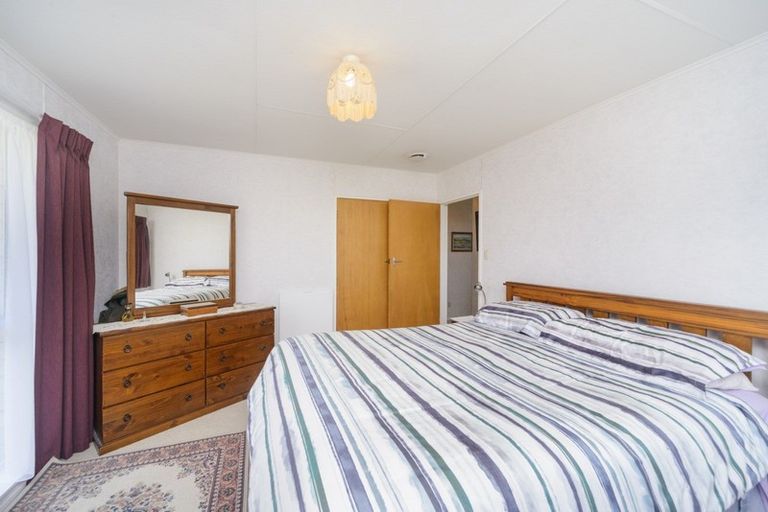 Photo of property in 4 Christian Place, Awapuni, Palmerston North, 4412