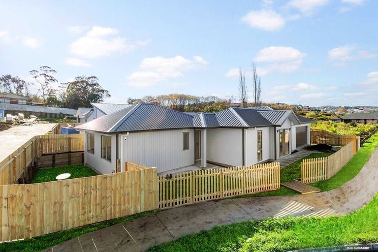 Photo of property in 1 Creswell Lane, Papakura, 2110