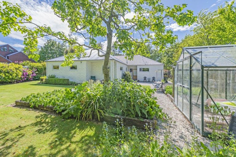 Photo of property in 30 Oakden Drive, Darfield, 7510