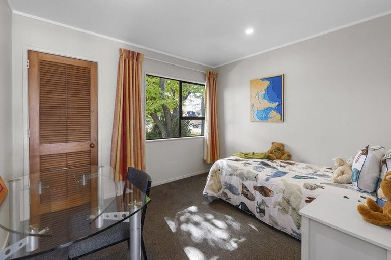 Photo of property in 133a Vodanovich Road, Te Atatu South, Auckland, 0610