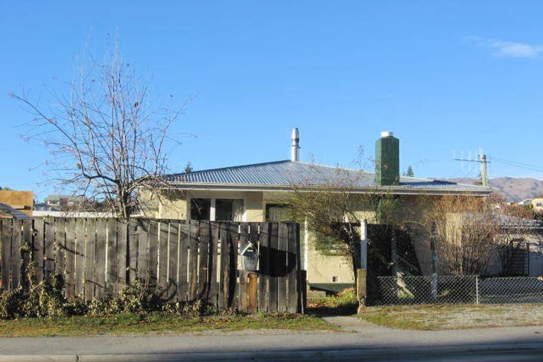 Photo of property in 198 Warren Street, Wanaka, 9305