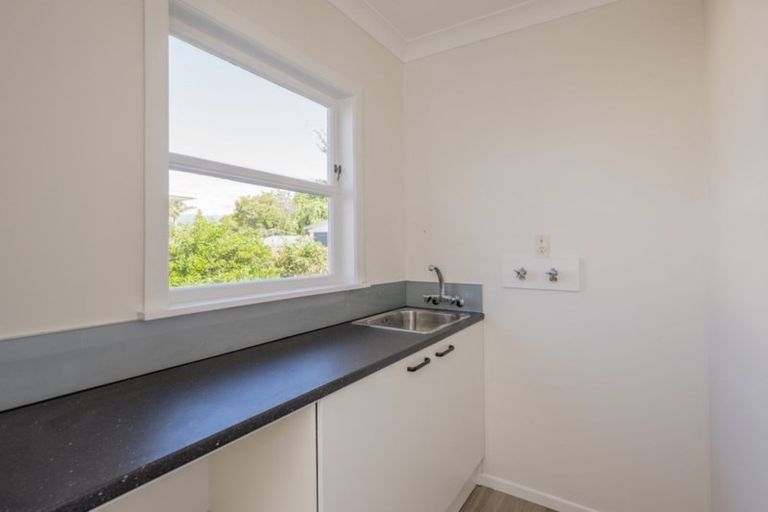 Photo of property in 4 Weld Street, Levin, 5510