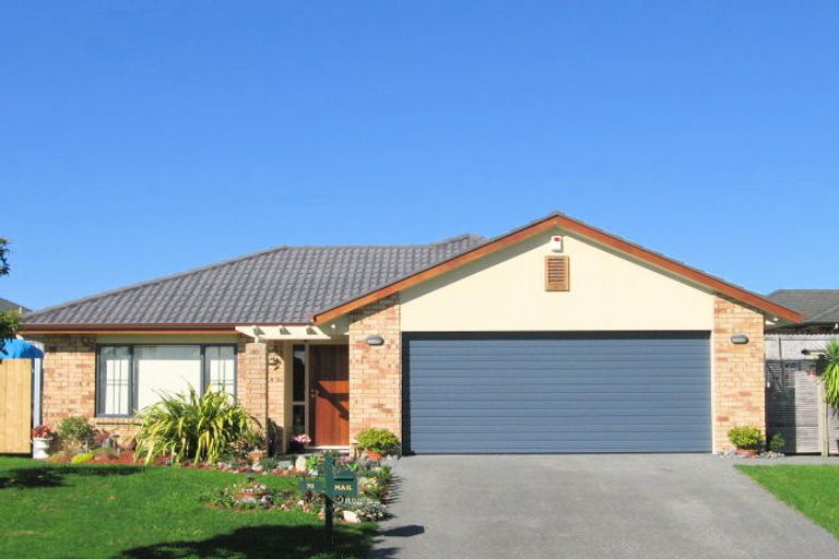 Photo of property in 70 Hillwell Drive, Henderson, Auckland, 0612