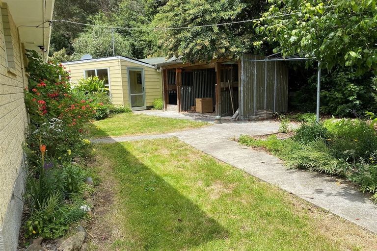 Photo of property in 4987 Christchurch Akaroa Road, Little River, 7591