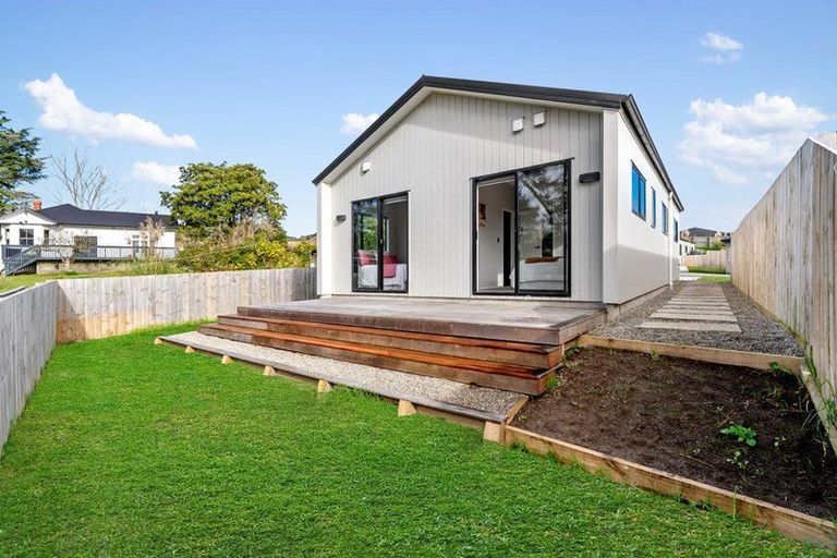 Photo of property in 35 Rongomai Street, Helensville, 0800