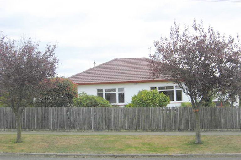 Photo of property in 70 Awamoa Road, Holmes Hill, Oamaru, 9401