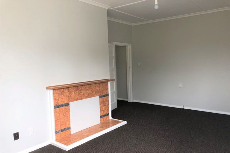 Photo of property in 37 Swiss Avenue, Gonville, Whanganui, 4501