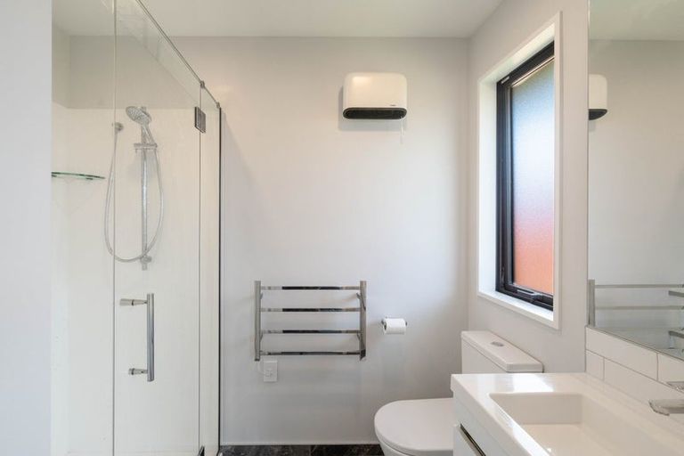 Photo of property in 17 Llew Summers Street, Belfast, Christchurch, 8051