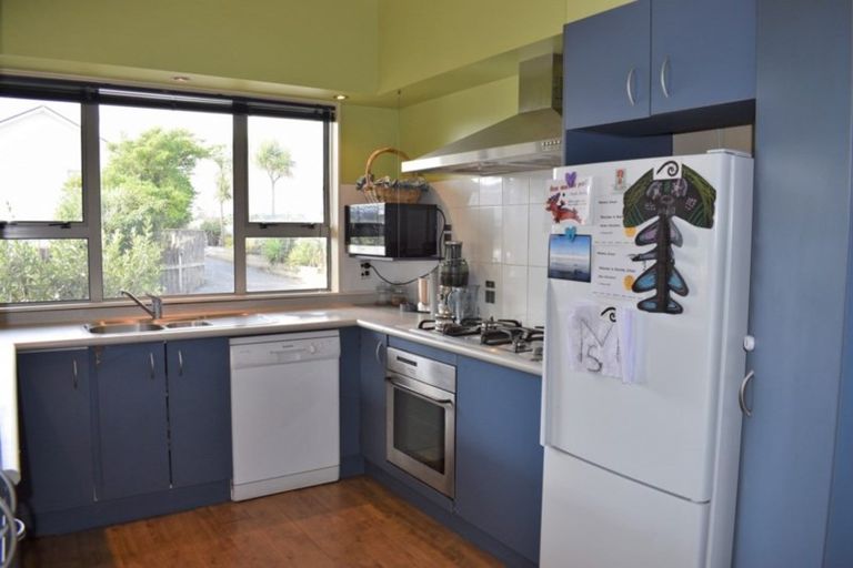 Photo of property in 9a Karaka Street, Otaki Beach, Otaki, 5512