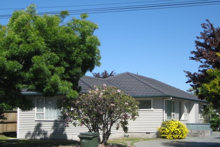 Photo of property in 193 Grimseys Road, Redwood, Christchurch, 8051