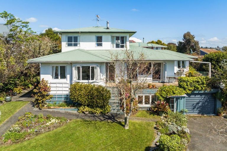 Photo of property in 75a Oceanview Road, Mount Maunganui, 3116