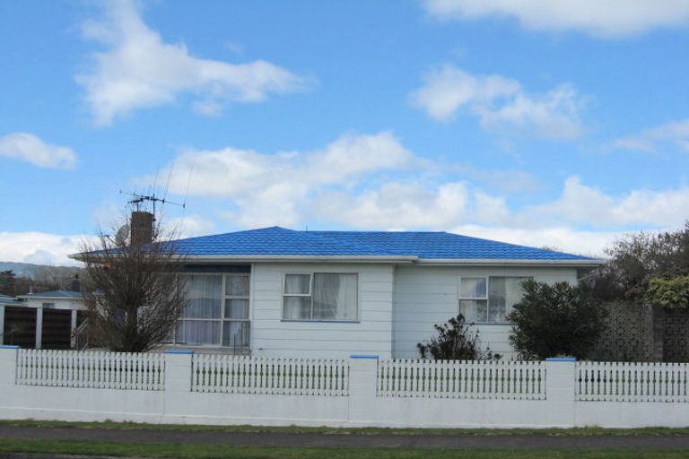 Photo of property in 14 Heather Street, Levin, 5510
