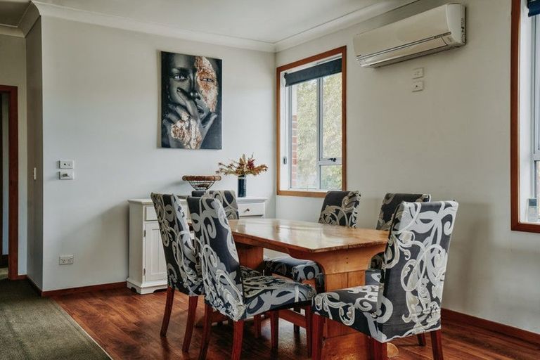 Photo of property in 18 Johnson Street, Milton, 9220