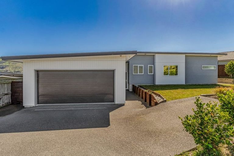 Photo of property in 124 John Burke Drive, Aotea, Porirua, 5024
